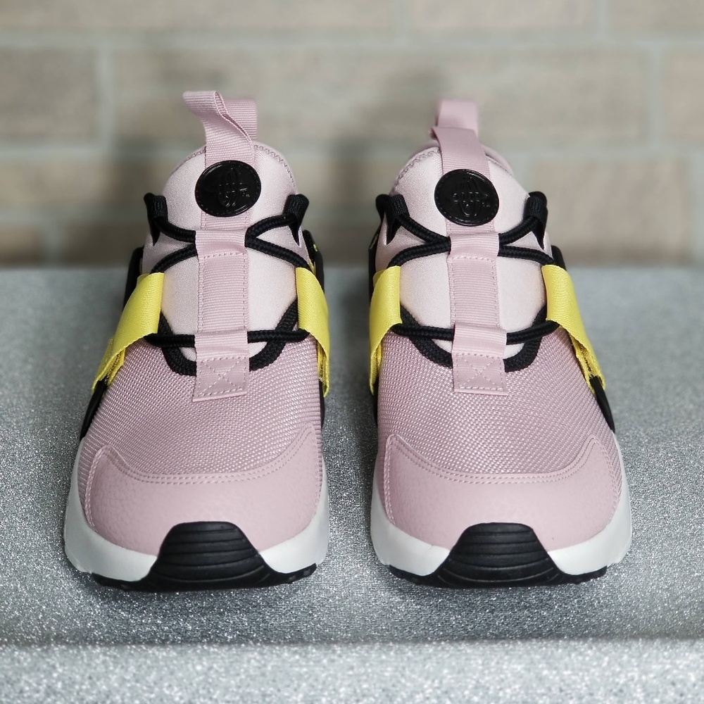 Nike Air Huarache City Low - Picture 2 of 4
